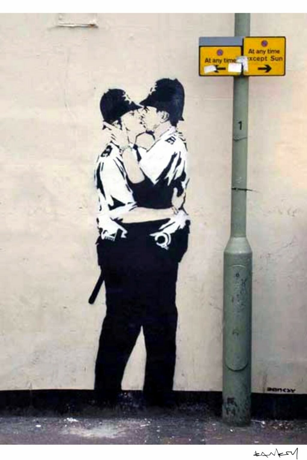 Banksy Kiss Policemen